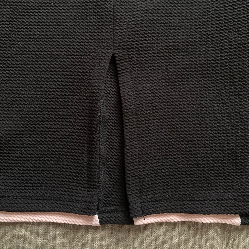 Color-block Bodycon Dress - Picture 3 of 5